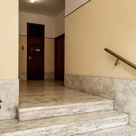 The Rent - Bright In The Historic Center Of Appartamento Roma